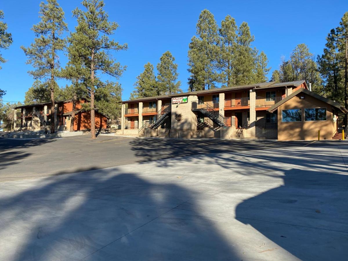 Motel In The Pines Munds Park Exterior foto